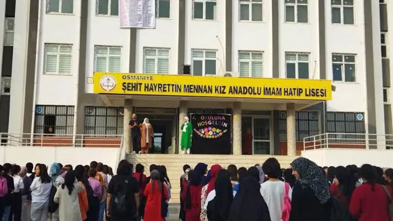 Seher Yılmaz, Berat Kandili'nde Öğrencilerle Buluştu