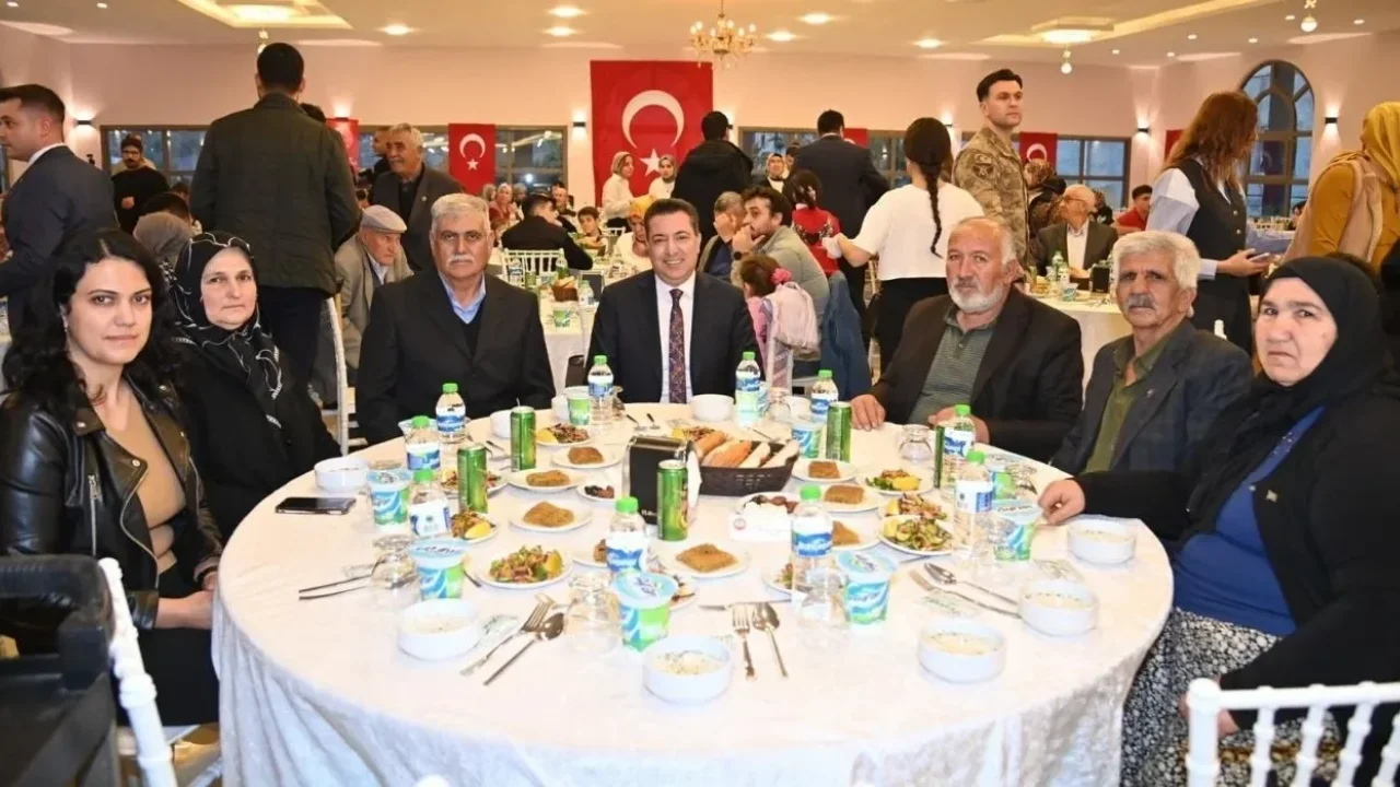 Şehit Aileleri Osmaniye’de Anlamlı İftarda Buluştu