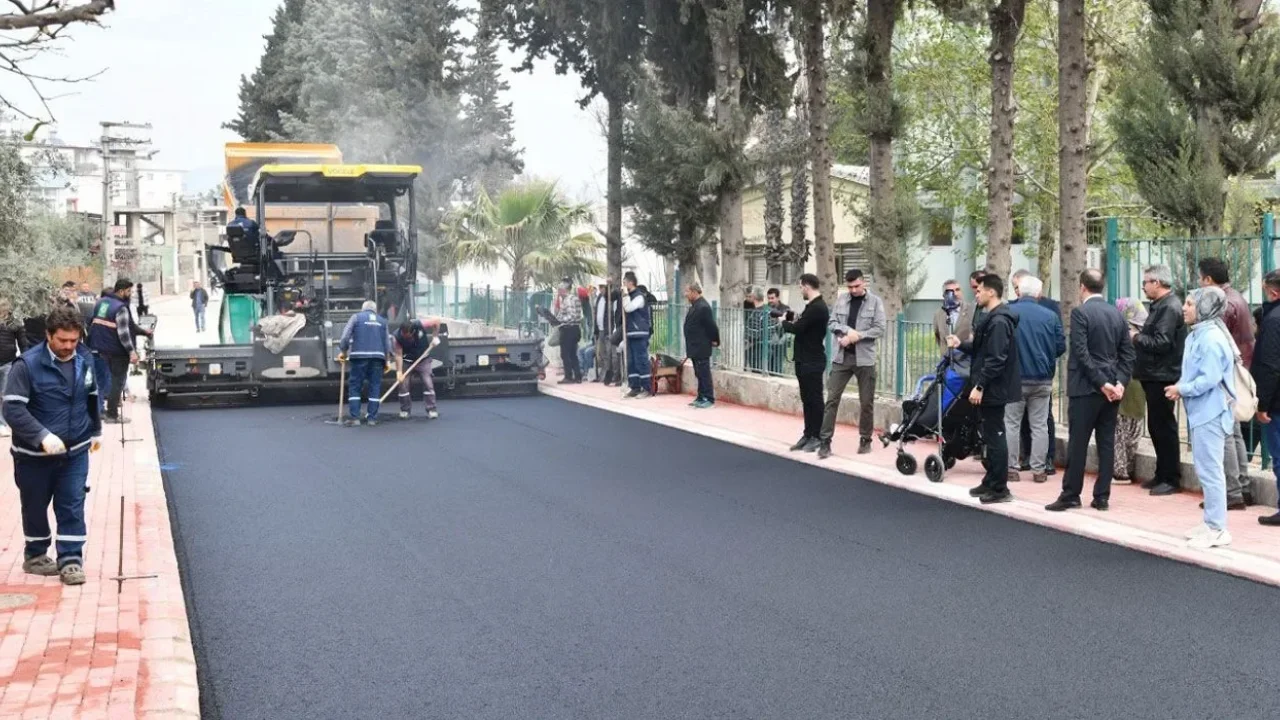 Şehit Oğuzhan Tekerek Caddesi’ne Sıcak Asfalt Döşendi