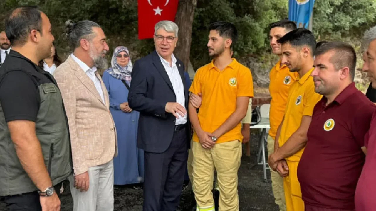 Seydi Gülsoy'dan Yangın Ekibine Moral Ziyareti