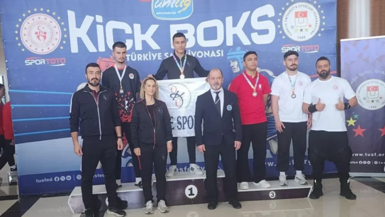 ÜNİLİG Kick Boksta Osmaniye’ye Altın Madalya