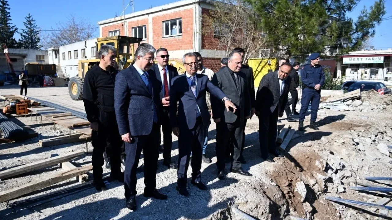 Vali Dr. Erdinç Yılmaz, Ellek Beldesi'ndeki Yatırımları İnceledi