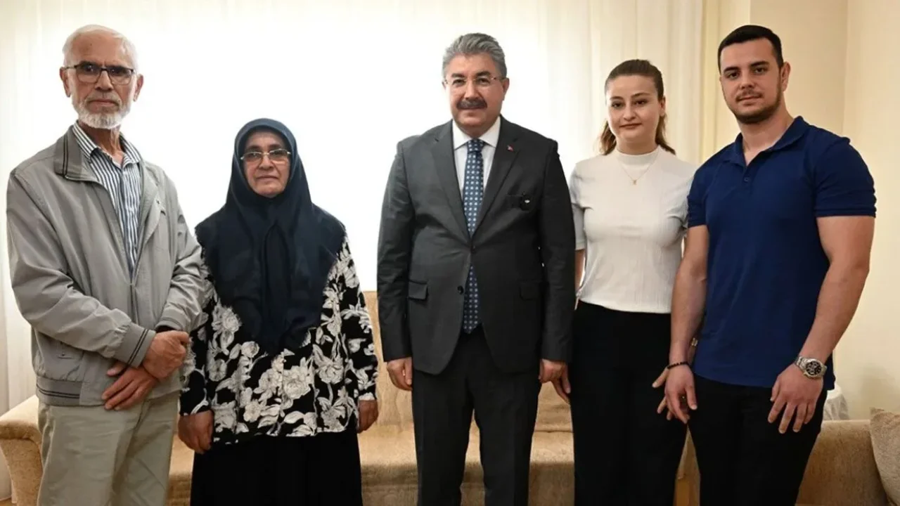 Vali Erdinç Yılmaz: Aile, Toplumun En Temel Taşıdır