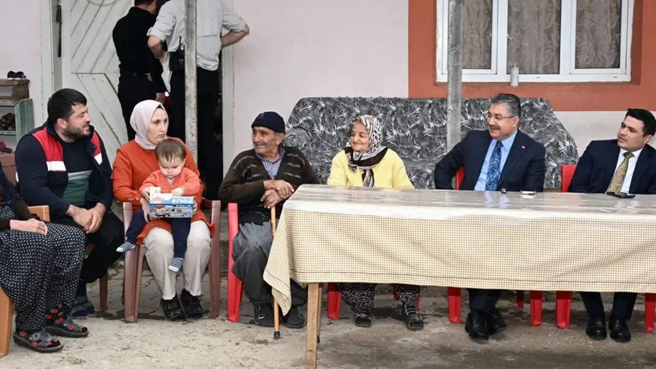 Vali Erdinç Yılmaz’dan 4 Kuşak Aileye Anlamlı Ziyaret