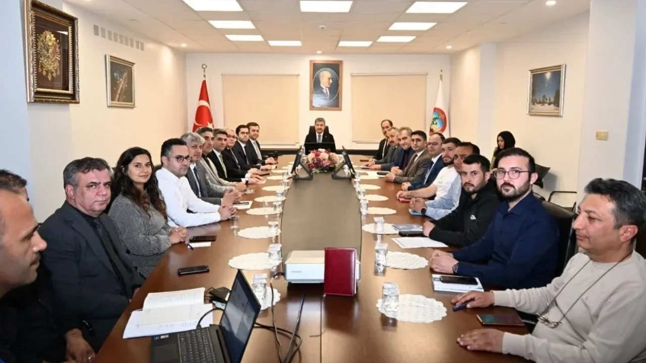 Vali Erdinç Yılmaz: Deprem Konutları Önceliğimizdir