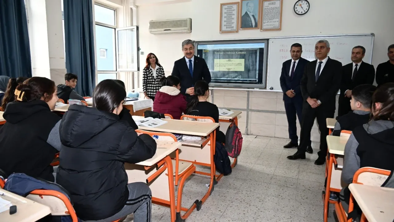 Vali Erdinç Yılmaz, Öğrencilere Hedef Belirleme Önemini Anlattı