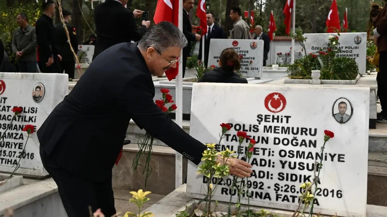 Vali Erdinç Yılmaz: Şehitlerimizi asla unutmayacağız