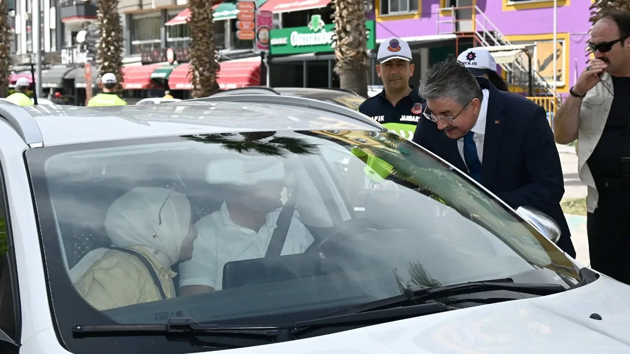 Vali Erdinç Yılmaz, Trafik Haftası'nda Sürücülere Seslendi