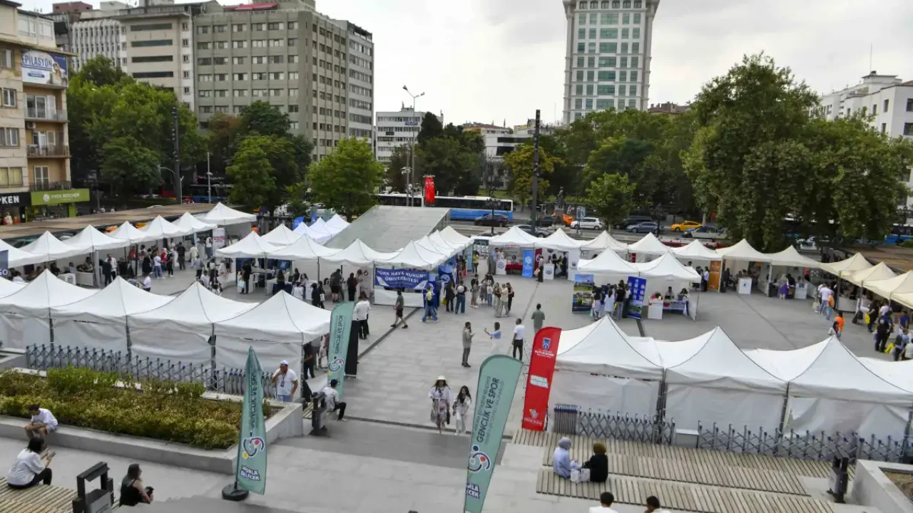 ABB'den 5. Üniversite Tanıtım Günleri
