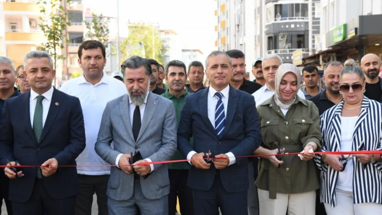 Akyar Caddesi Yenilendi: 150 Milyon Liralık Yatırım Hizmete Açıldı