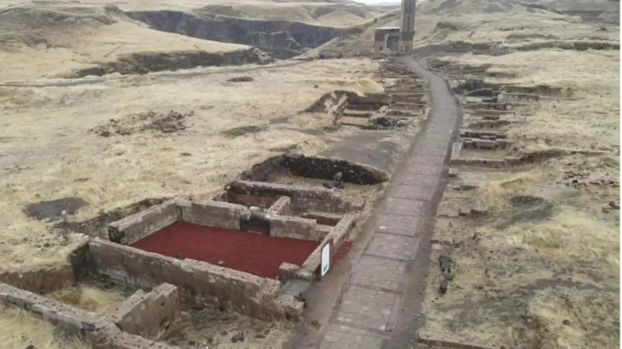 Ani Örenyeri yürüyüş yolu projesi hızla tamamlanıyor