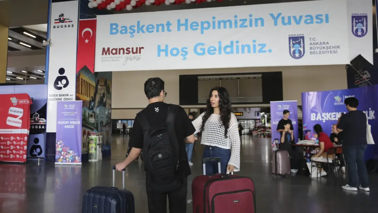 Ankara üniversite öğrencilerini AŞTİ’de karşılıyor