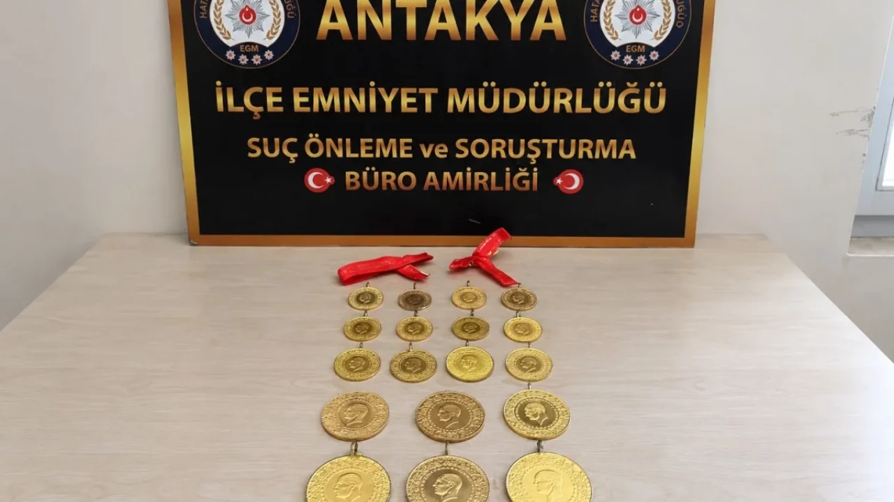 Antakya’da kaybolan 18 adet altın sahibine teslim edildi