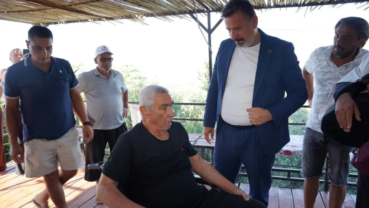 Arsuz’da ihtiyaç sahibi aileleri ziyaret
