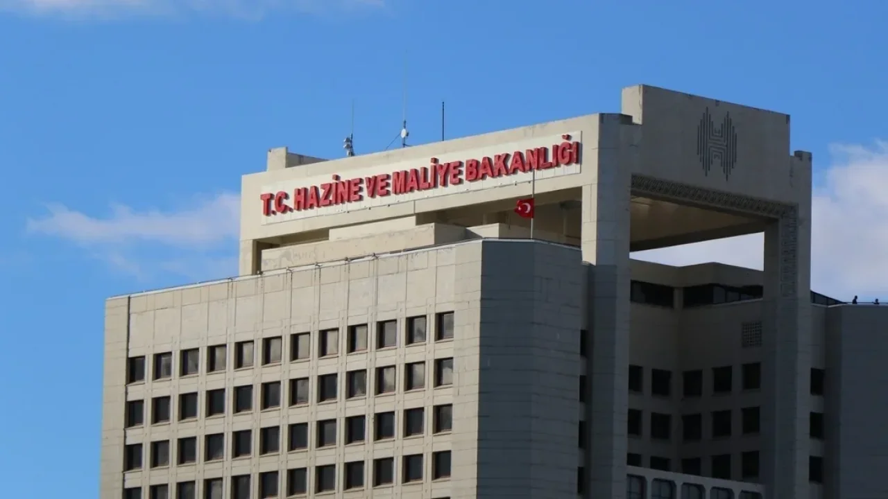 Bakan Şimşek iddiaları hakkında bakanlık açıklama yaptı.