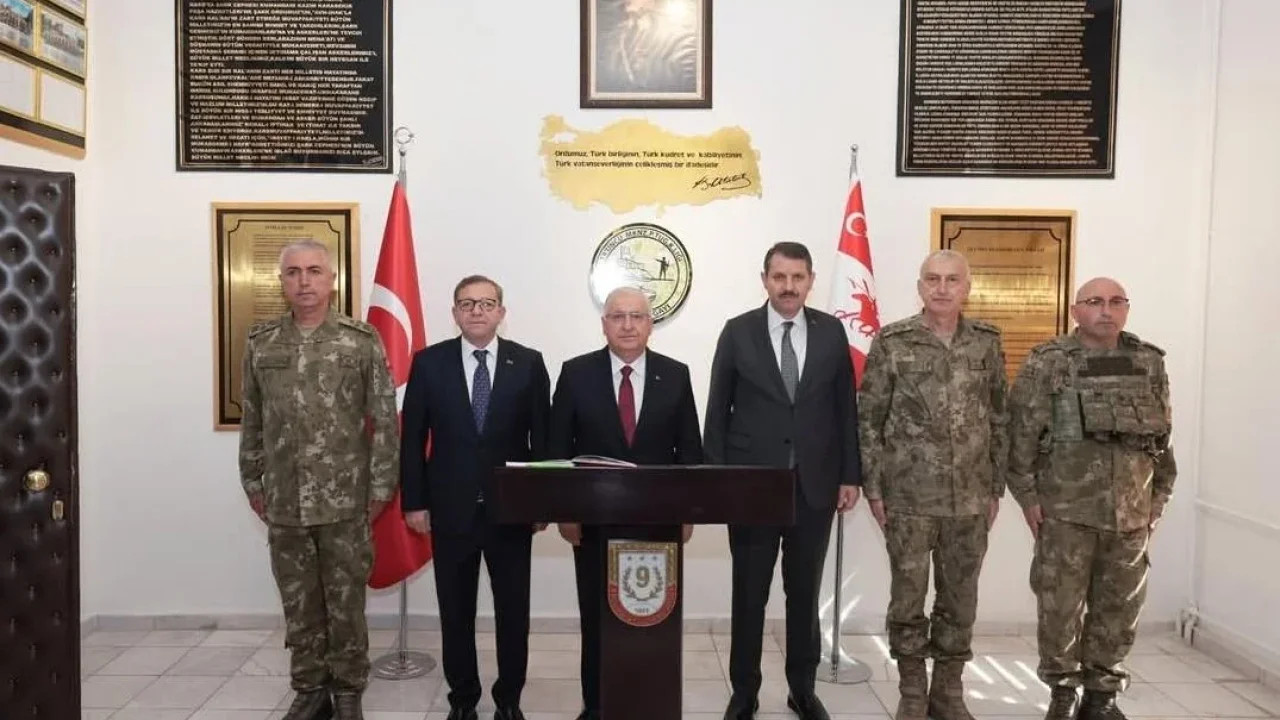 Bakan Yaşar Güler Kars’ta incelemelerde bulundu