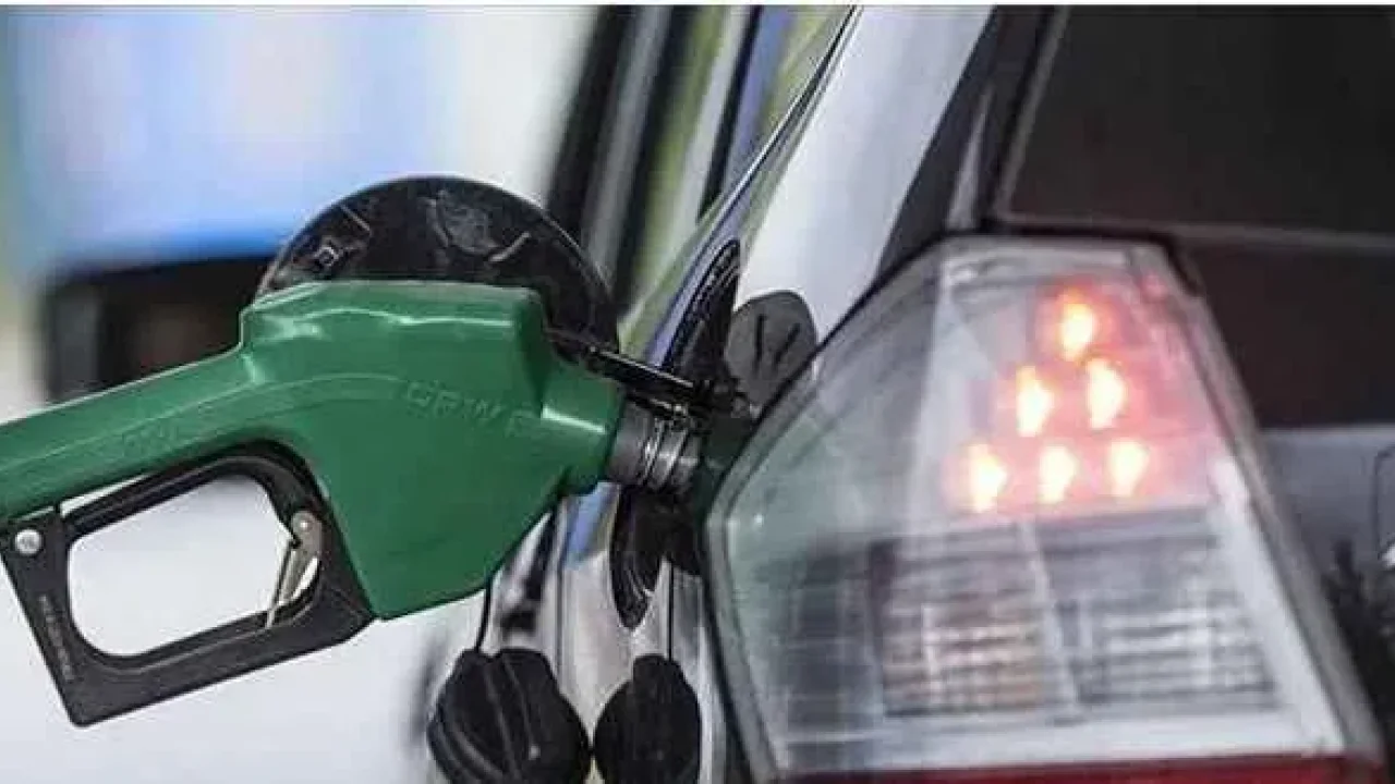 Benzin, motorin ve LPG'ye zam bekleniyor