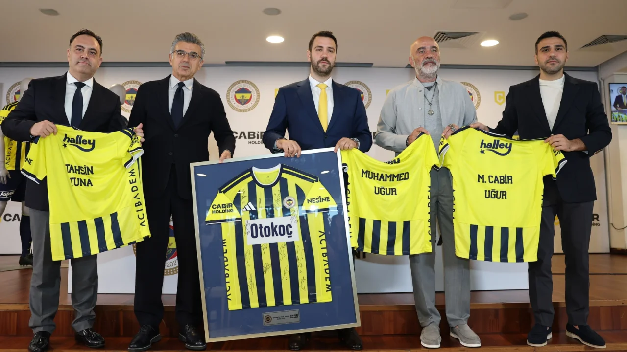 Cabir Holding'den Fenerbahçe'ye Sponsorluk Desteği