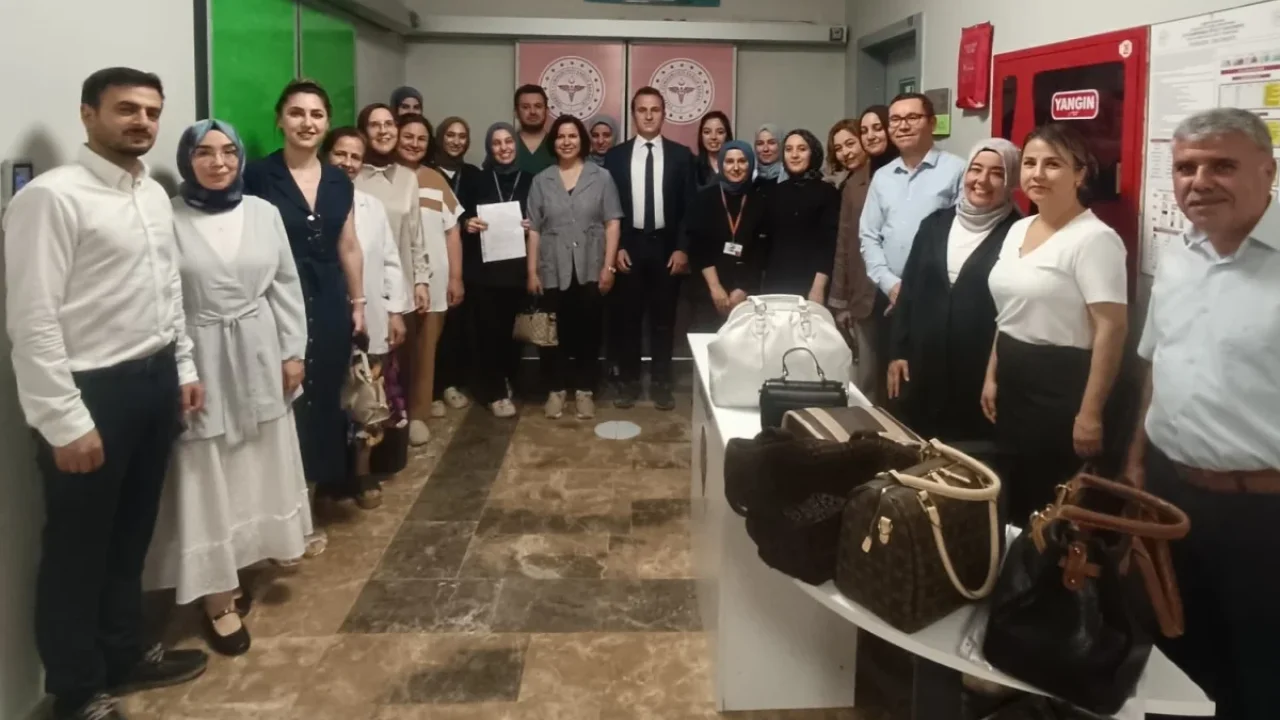 Ceylanpınar Devlet Hastanesi Anne Dostu Unvanı Kazandı