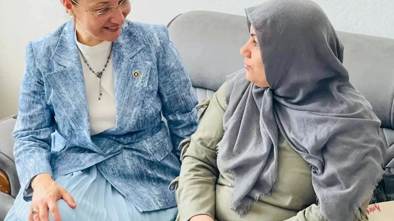 Derya Bakbak, Türkiye Yüzyılı buluşmaları için Diyarbakır’da