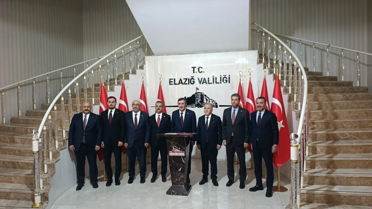 Elazığ Valiliği ziyaretinde Cevdet Yılmaz inceledi