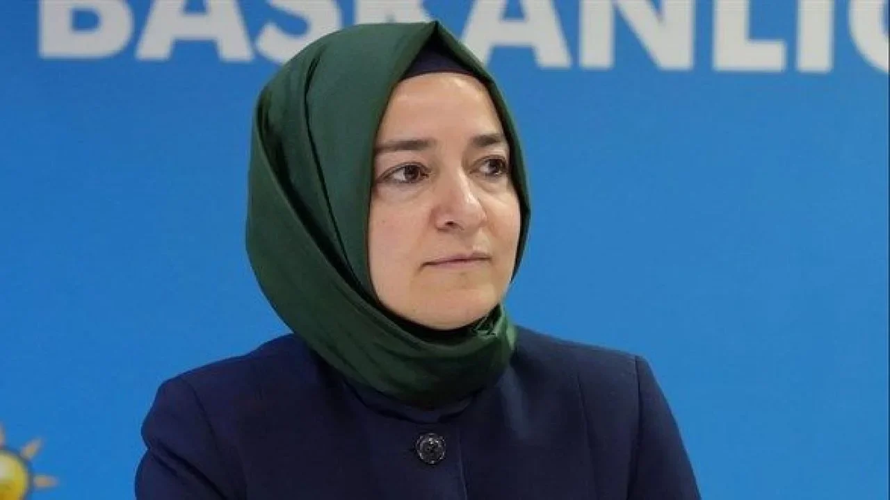 Fatma Betül Sayan Kaya ve eşi 2,2 milyar lirayı iade etti