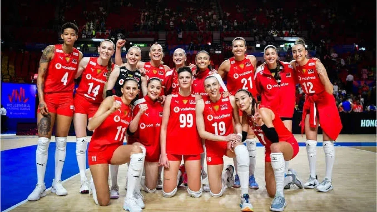 Filenin Sultanları Almanya’yı geçerek yarı finale yükseldi