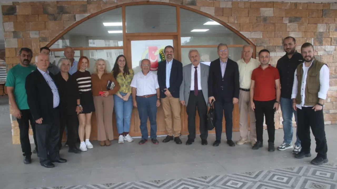 Giresunlu gazetecilere “Bilgi Edinme Hakkı” eğitimi verildi