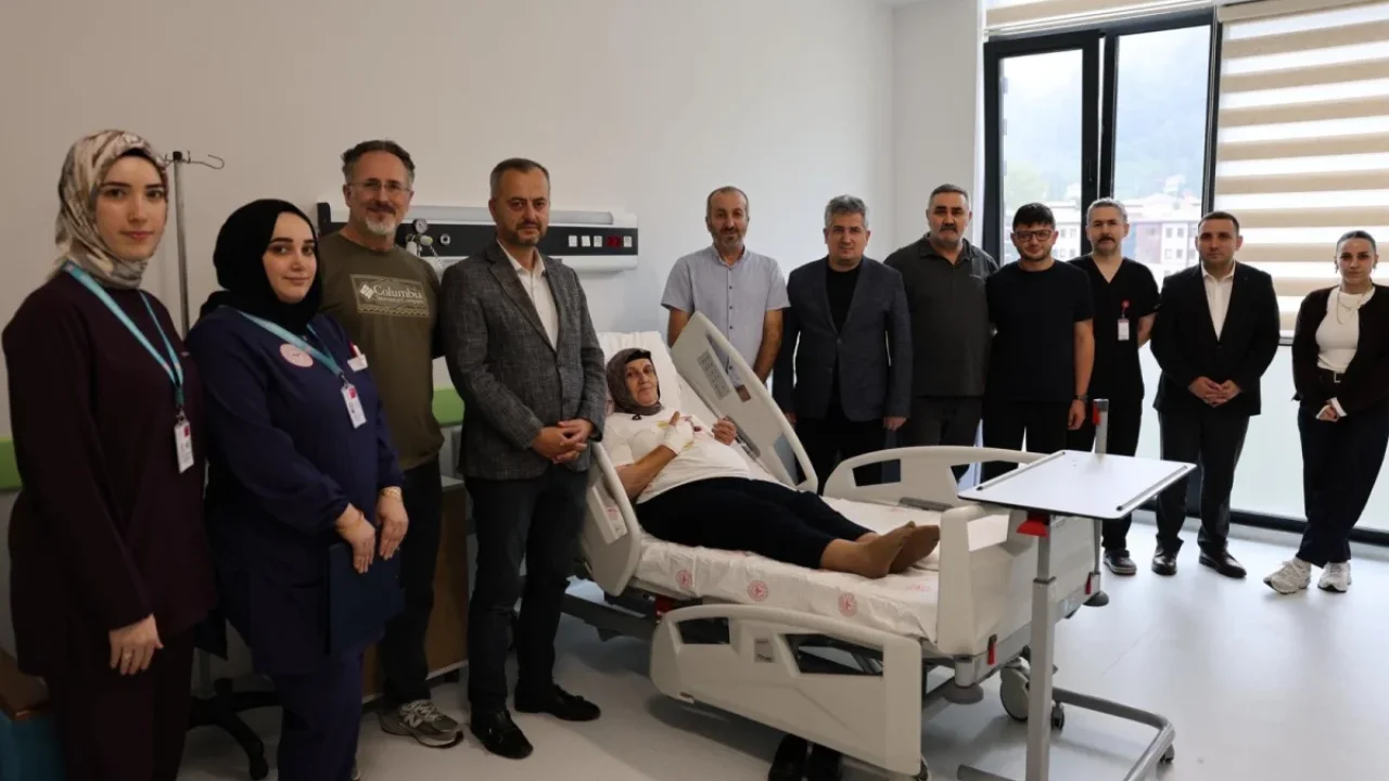Güneysu Tenzile Erdoğan Hastanesi'nde ameliyatlar başladı
