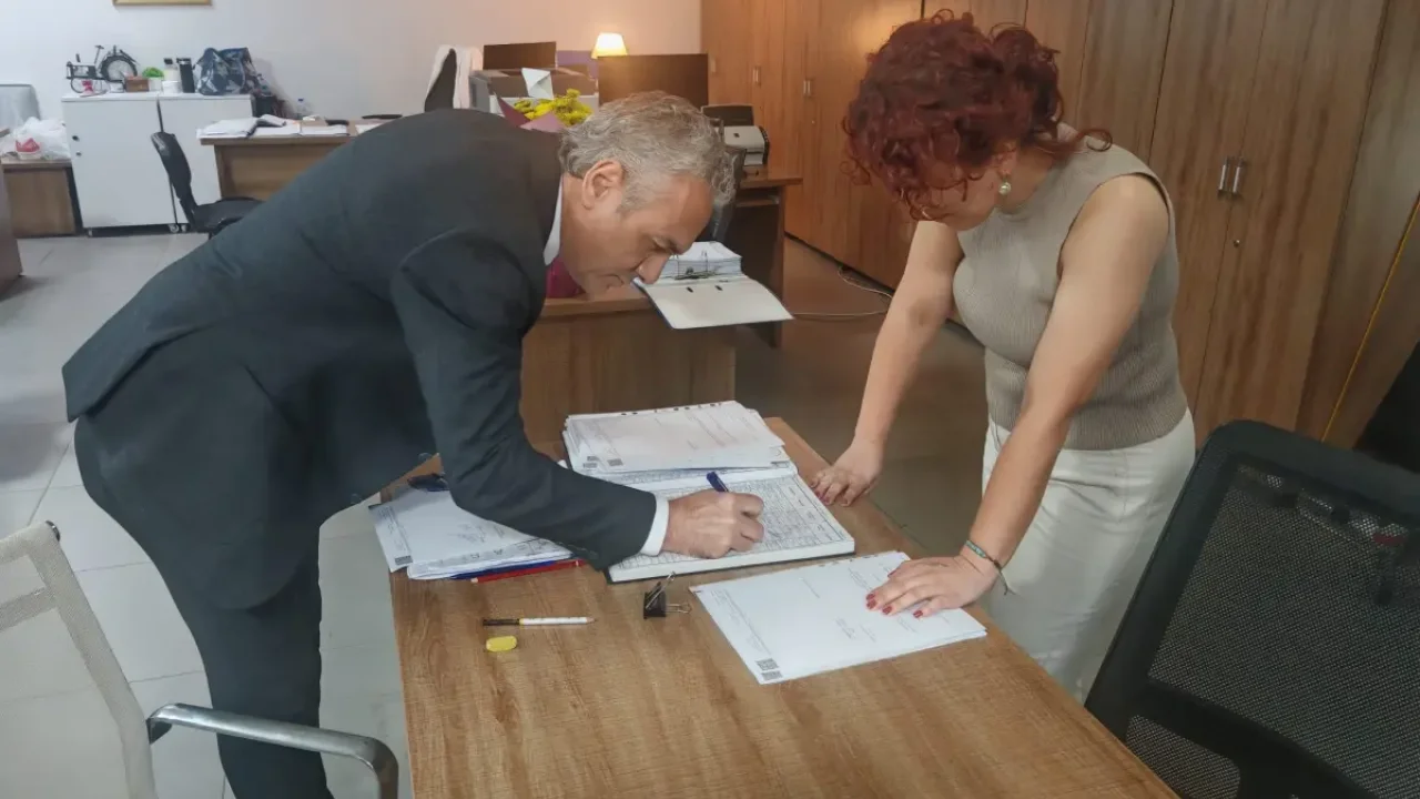 HEKİMSEN’de yeni dönem başladı: Yönetim mazbatasını aldı