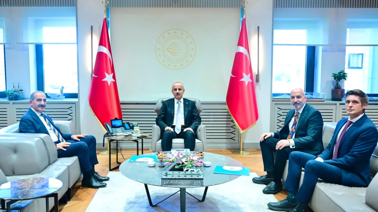 İhracat Lojistik Sorunlarını Bakan Uraloğlu Çözüyor