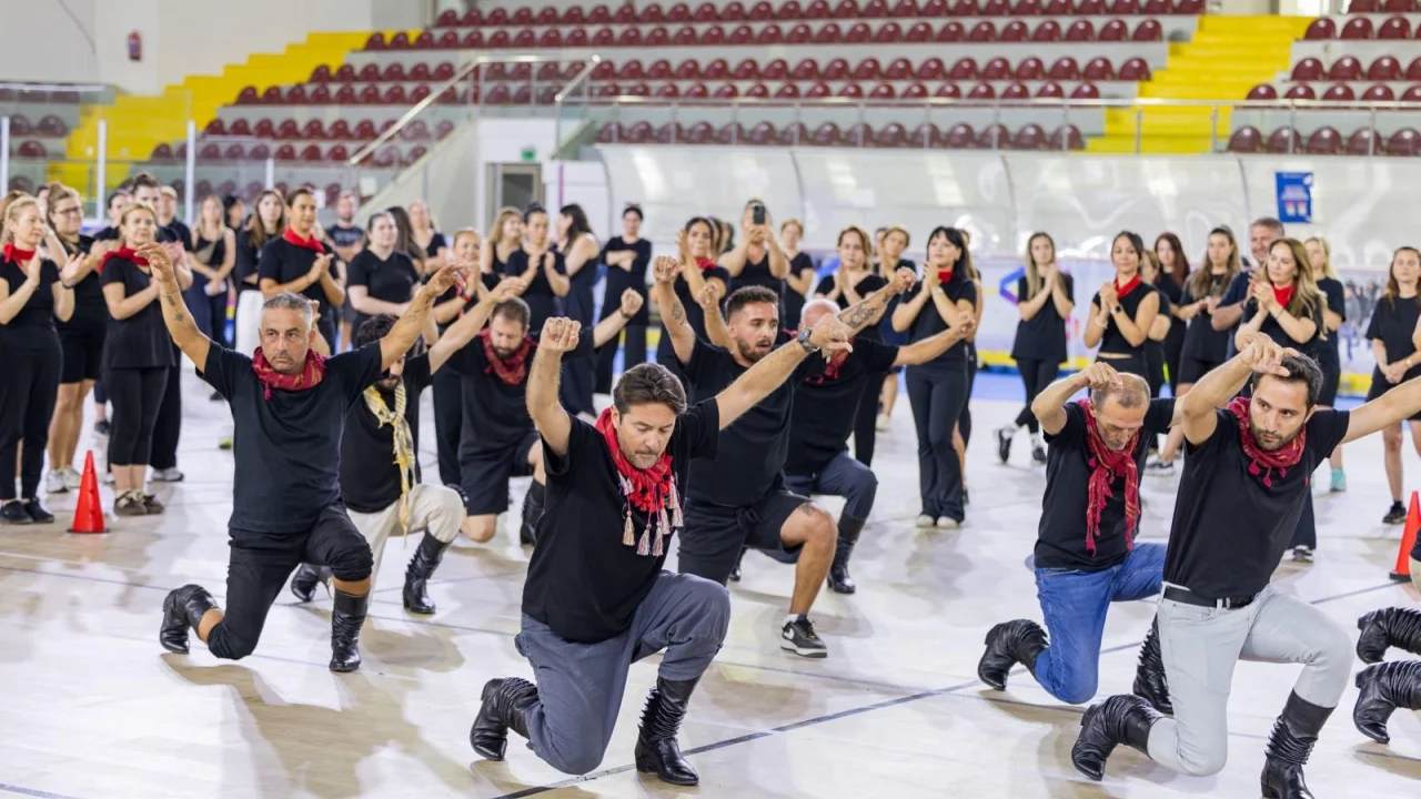İzmir’de Zeybek Bilmeyen Kalmayacak