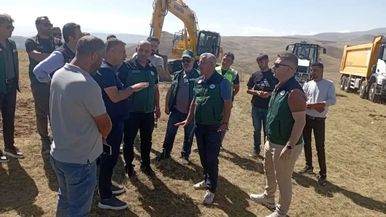Kağızman Barajı Projesini Yerinde İnceledi