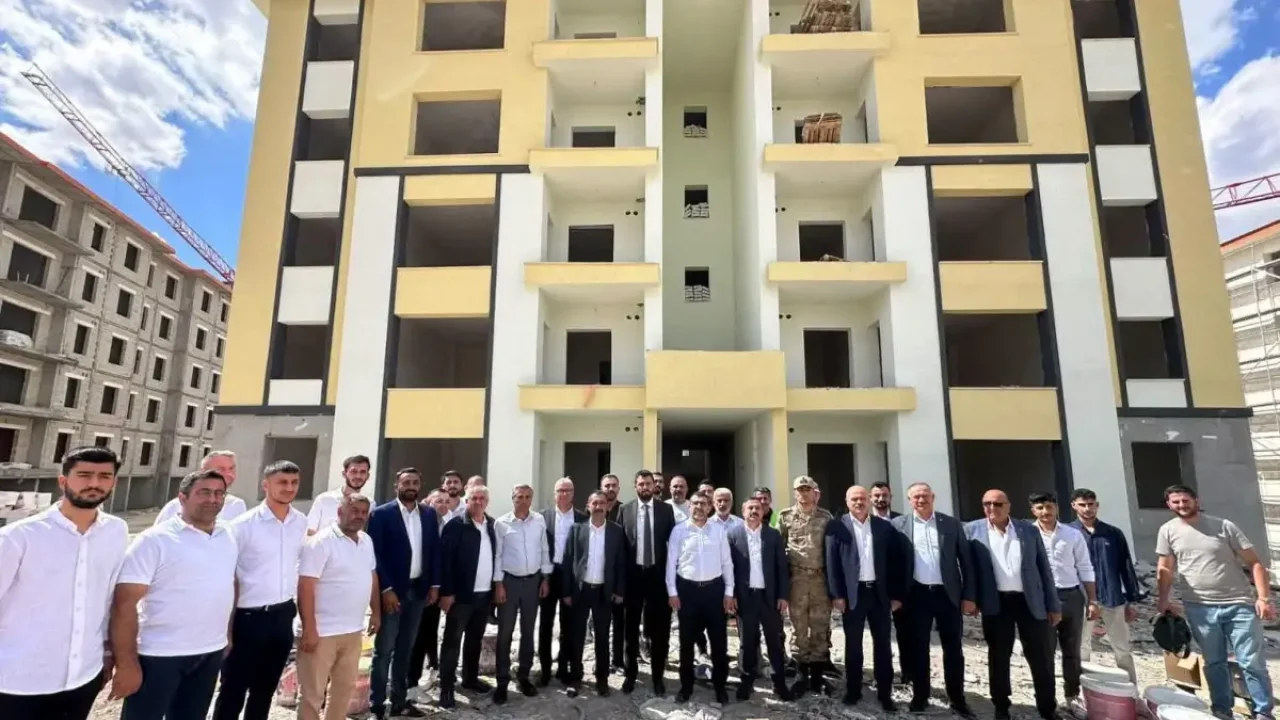 Kağızman TOKİ’de çalışmalar aralıksız sürüyor