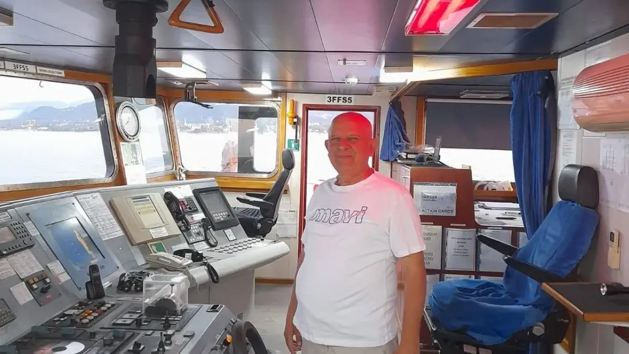 Kaptan ve 9 personel için umutlu bekleyiş