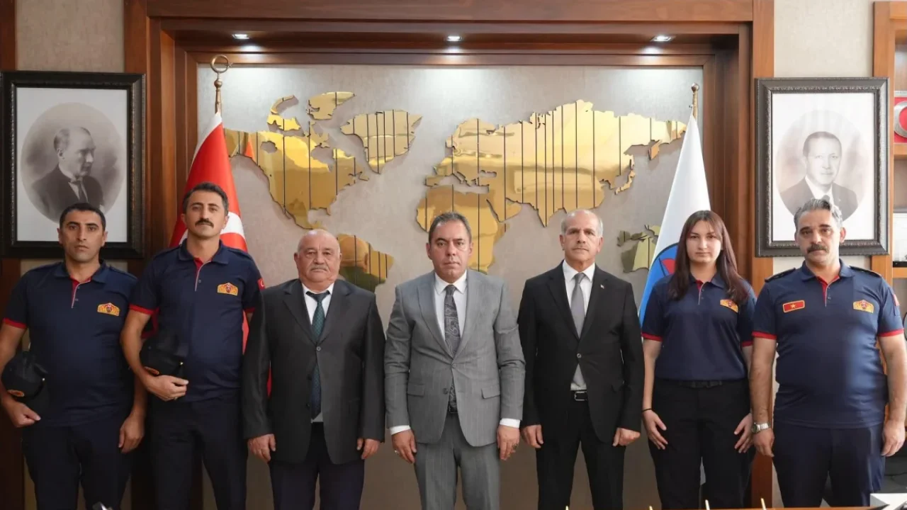 Kars itfaiye ekipleri Başkan Senger ile bir araya geldi