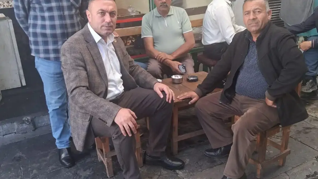Kars’ta Ziraat Odası Başkanı çiftçinin yanında