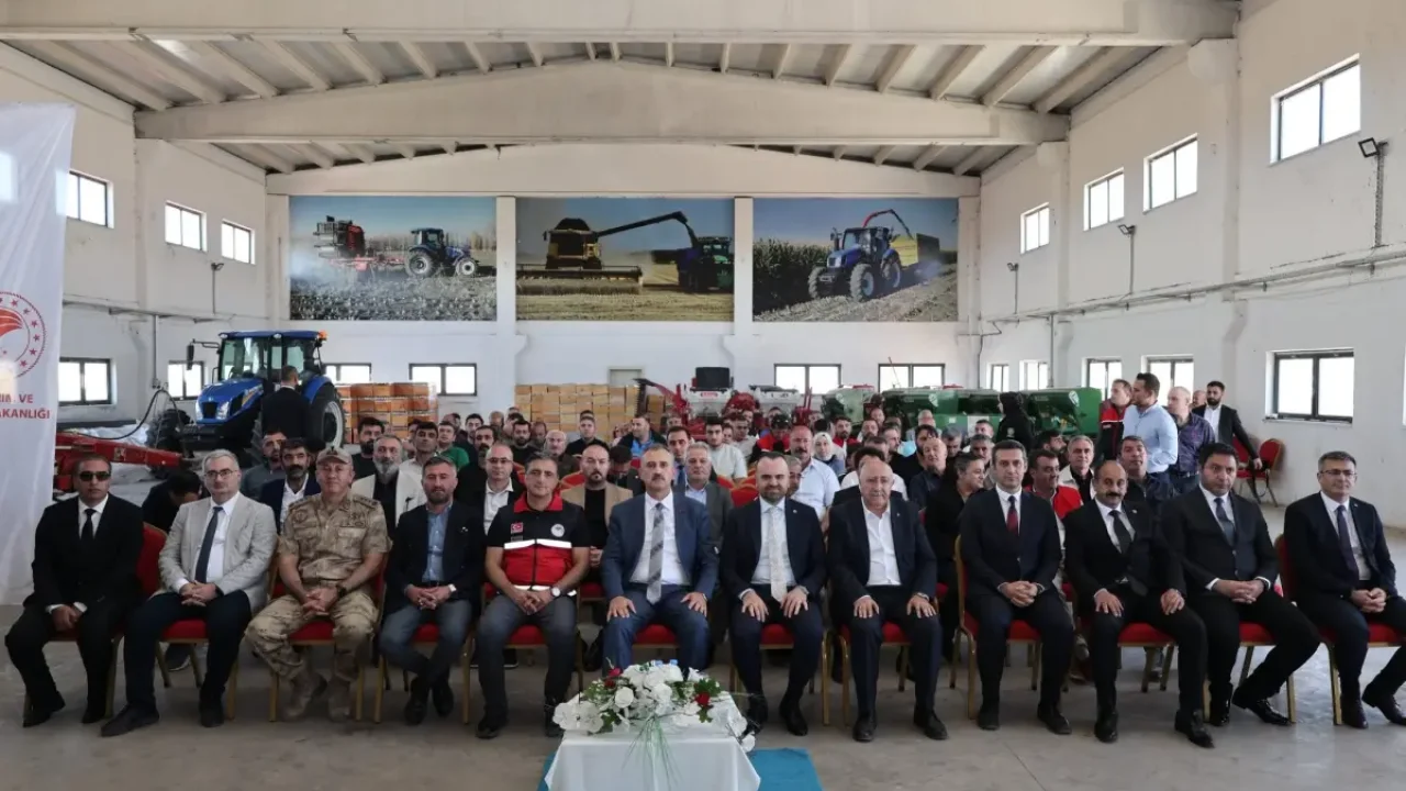 Kilitli yemlik dağıtımı Ağrı'da hayvancılığı geliştiriyor