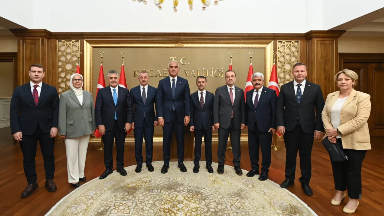 Kocaeli turizm stratejisini Bakan Ersoy ile belirliyor