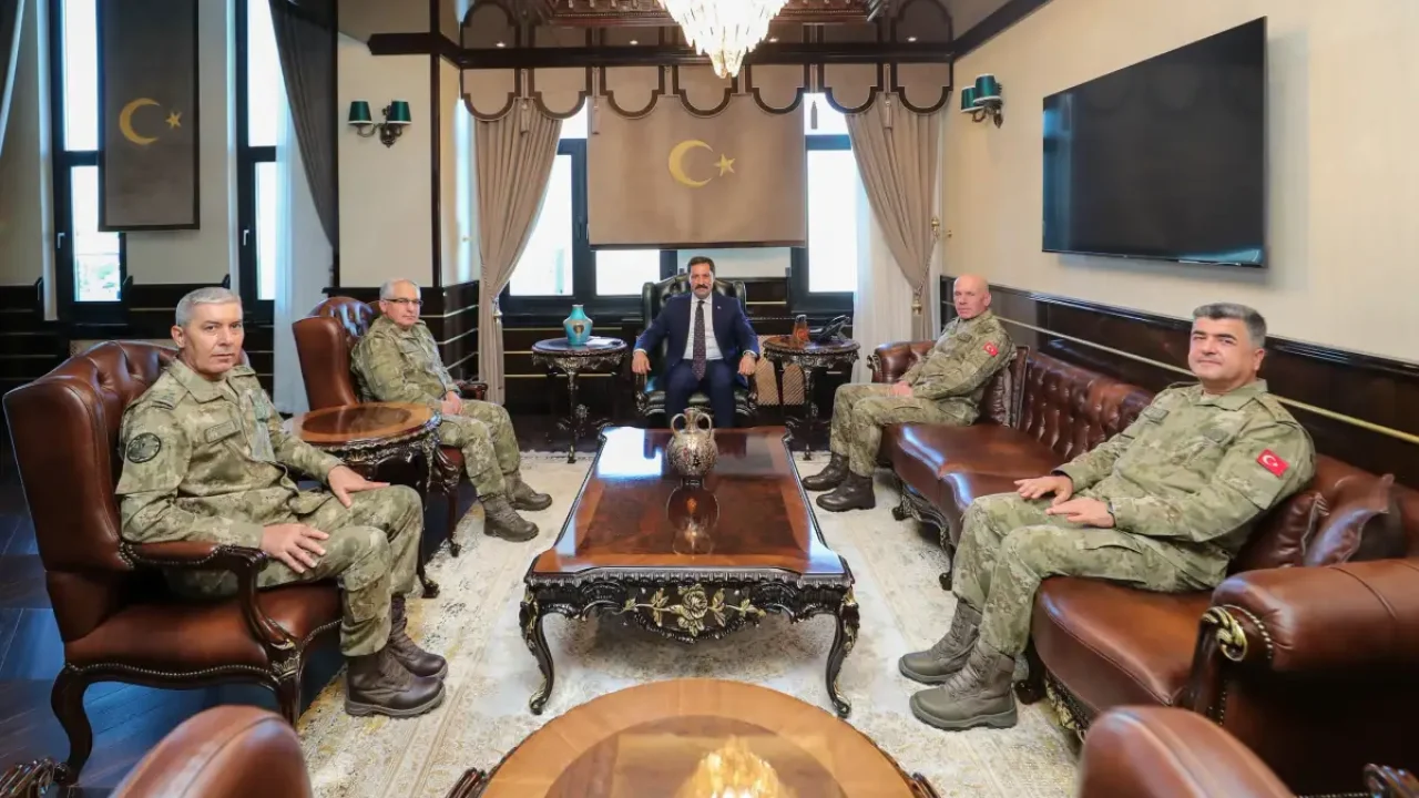 Komutan Kurumahmut'tan Vali Masatlı’ya ziyaret