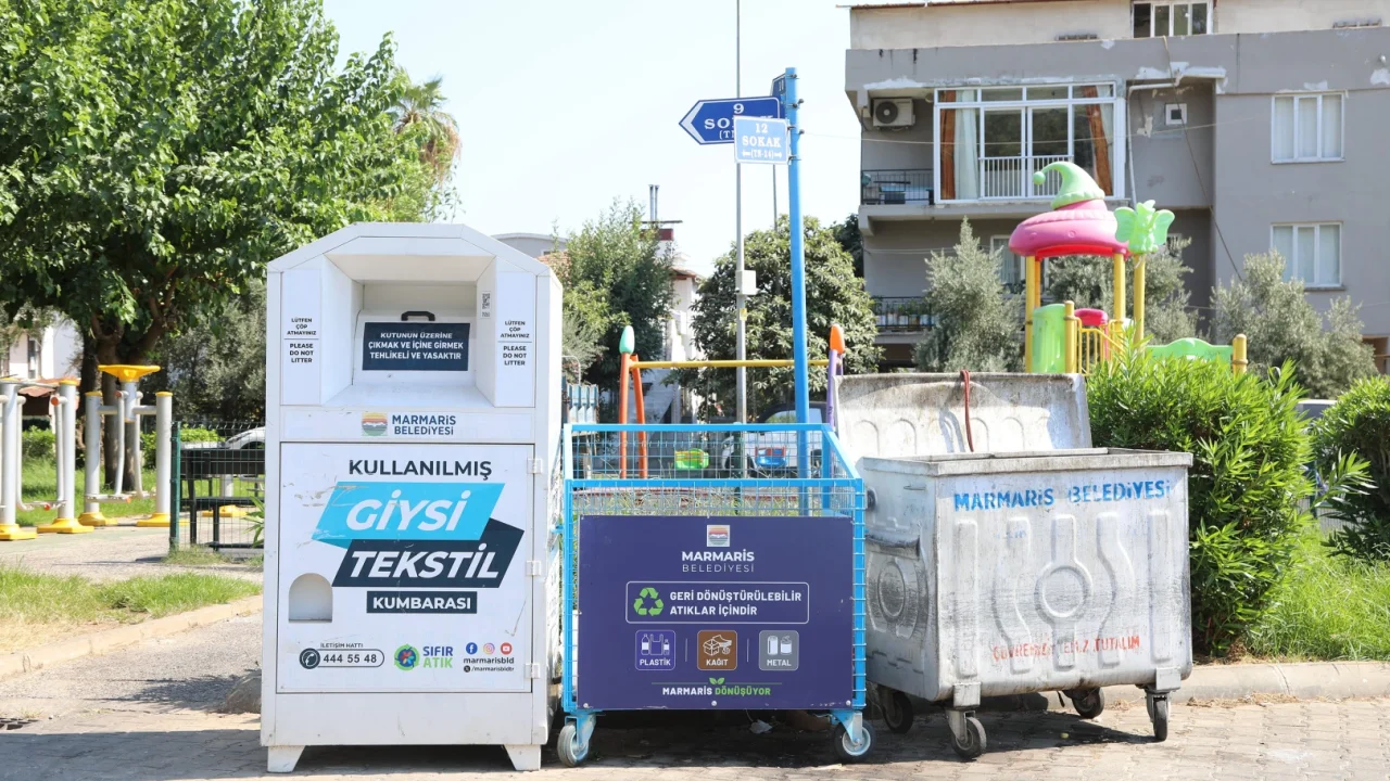 Marmaris’te Geri Dönüşüm Atıkları Mavi Konteynerlerde Toplanacak