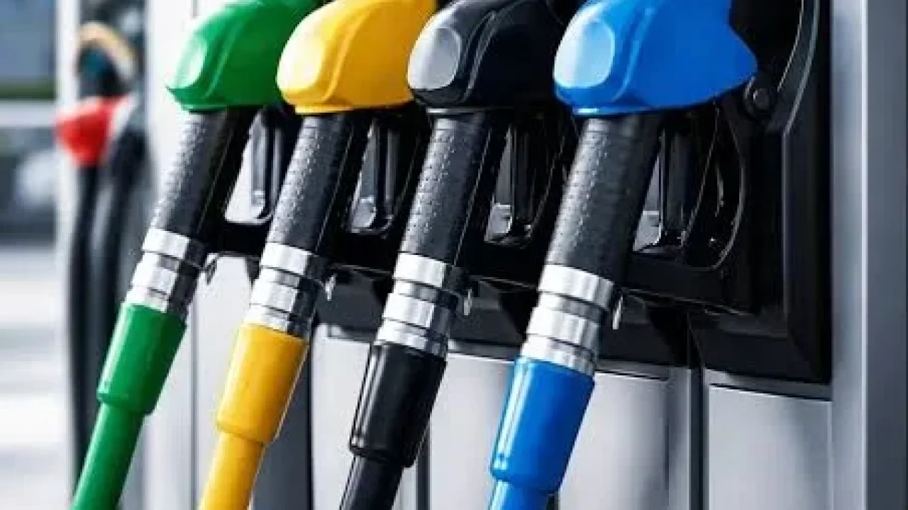 Motorin fiyatları düştü: Litre fiyatı 100 TL altına indi