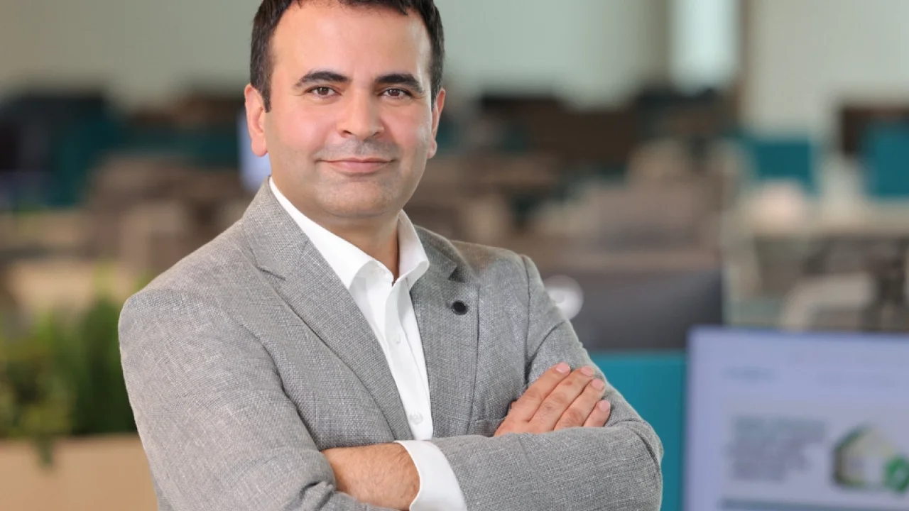 Neova Mobil Uygulaması Yenilenen Arayüzüyle Hizmet Veriyor