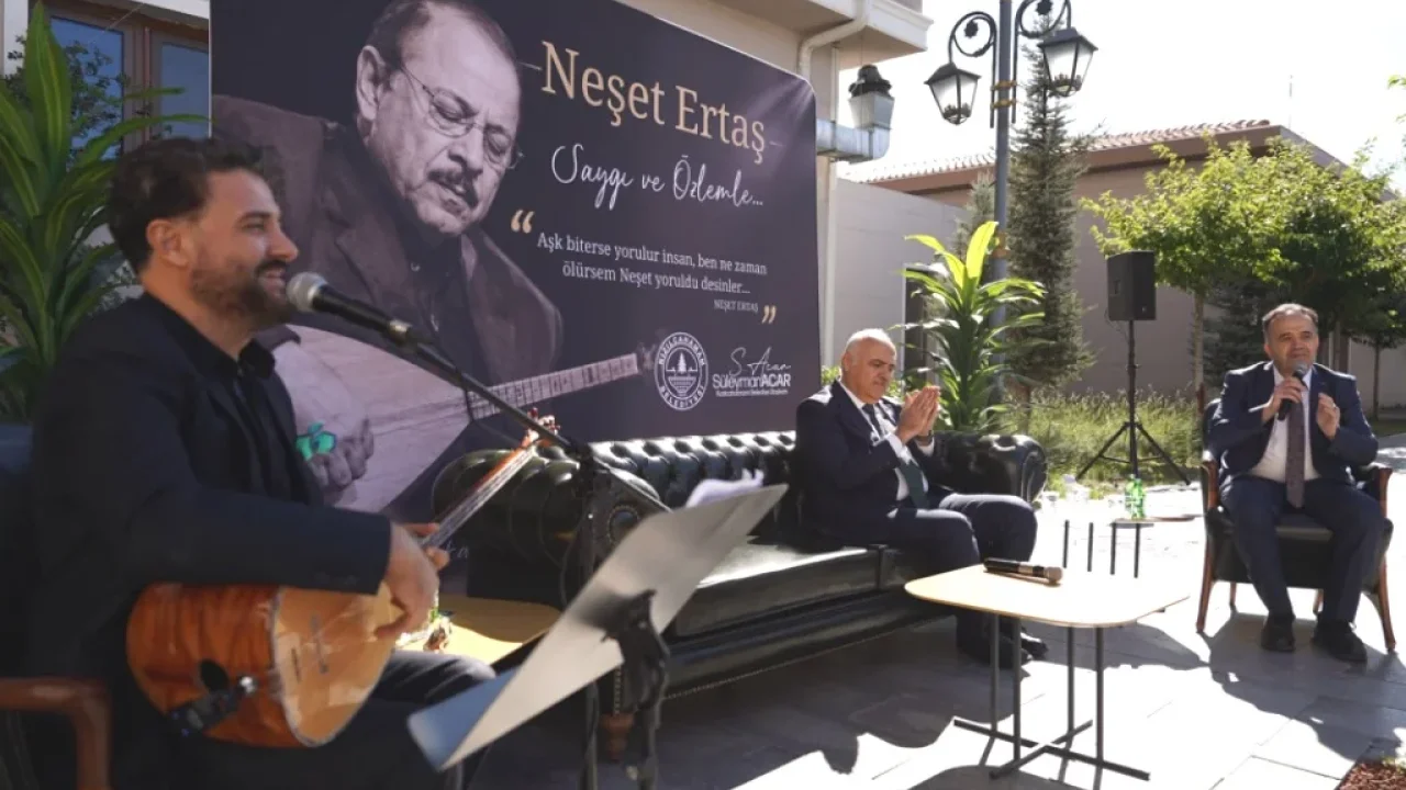 Neşet Ertaş anma programı ile Kızılcahamam'da yad edildi