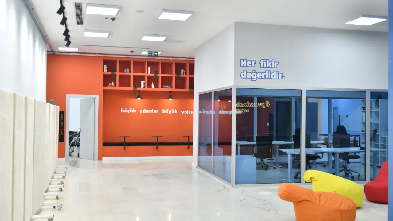 Öğrencilerin yeni ders çalışma adresi: Genç Akademi Mamak