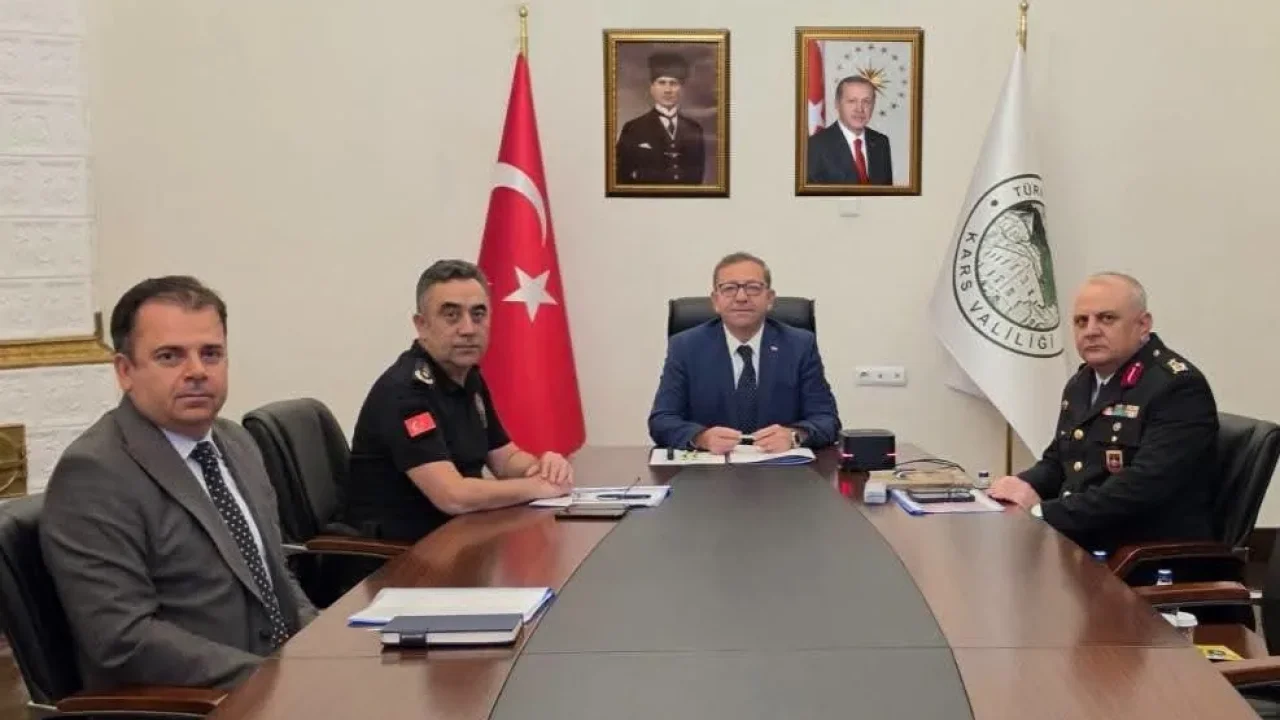 Okul güvenliği toplantısı ile tedbirler güçlendiriliyor