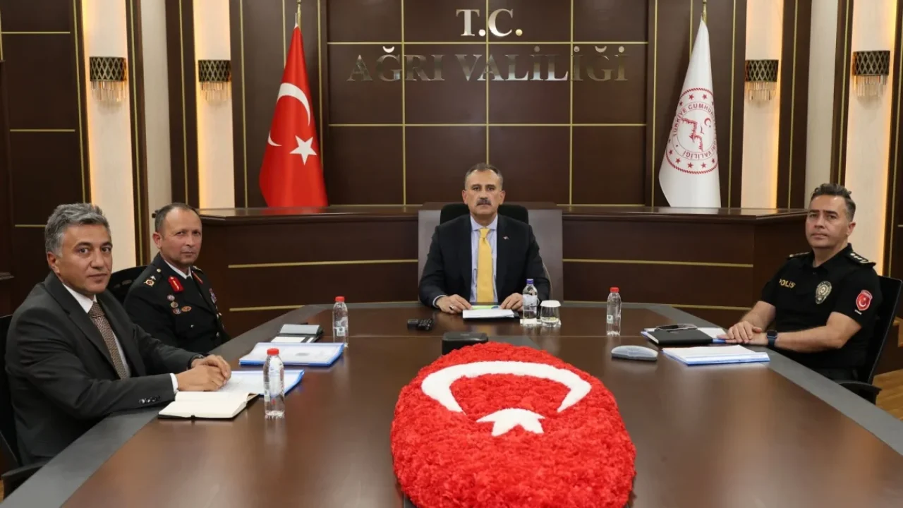Okul güvenliği toplantısı ile yeni önlemler artırılıyor
