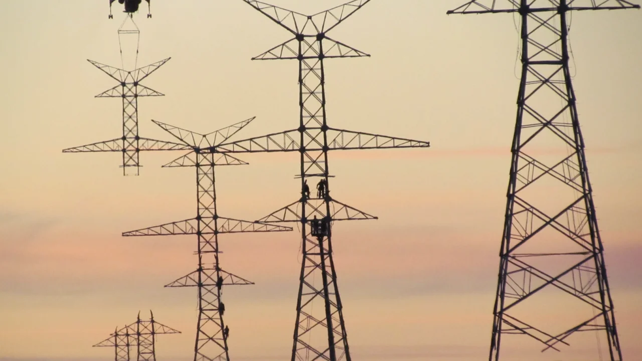 ŞA-RA Enerji 950 Milyon TL'lik Malzeme Siparişi Aldı