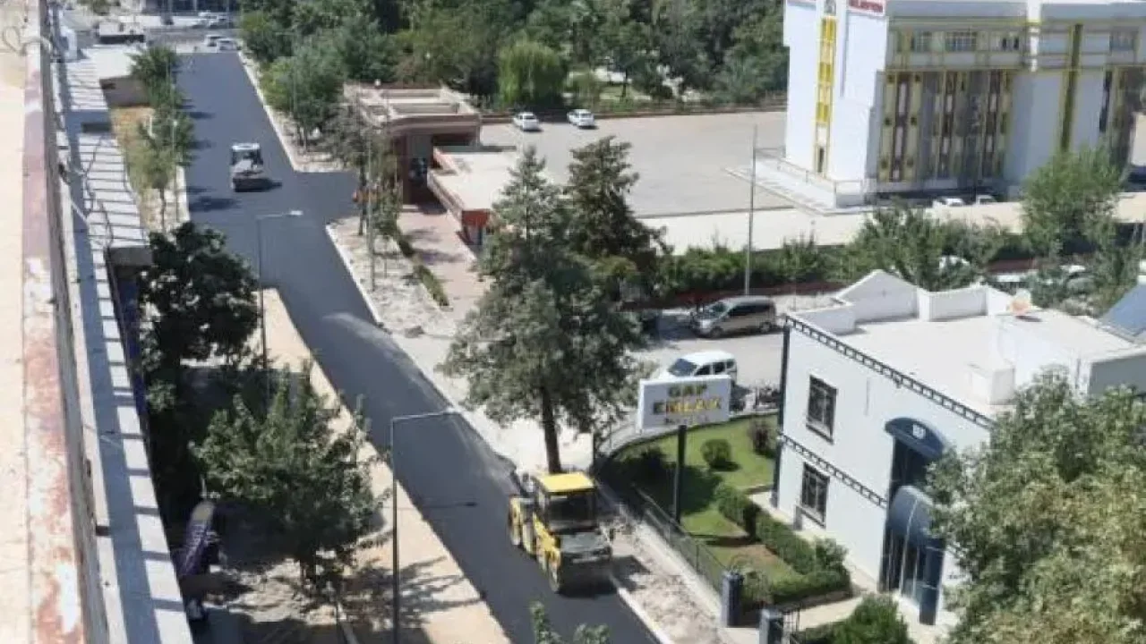 Şanlıurfa Karaköprü’de ulaşımı rahatlatacak çalışmalar sürüyor
