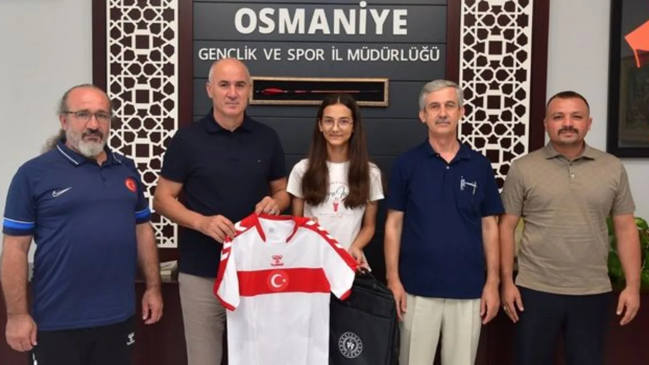 Taekwondoda Başarılı Neda Yiğit LGS’de 497 Puan Aldı